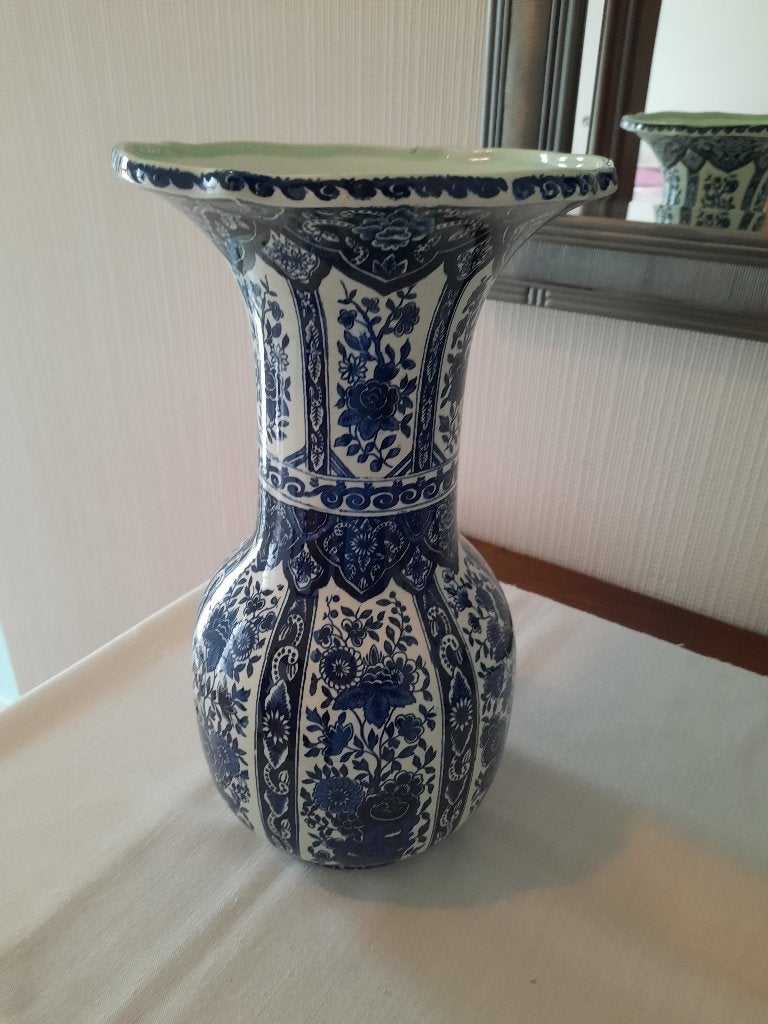 Boch Delftse vaas hoogte 35 cm, Antiek en Kunst, Antiek | Keramiek en Aardewerk, Ophalen