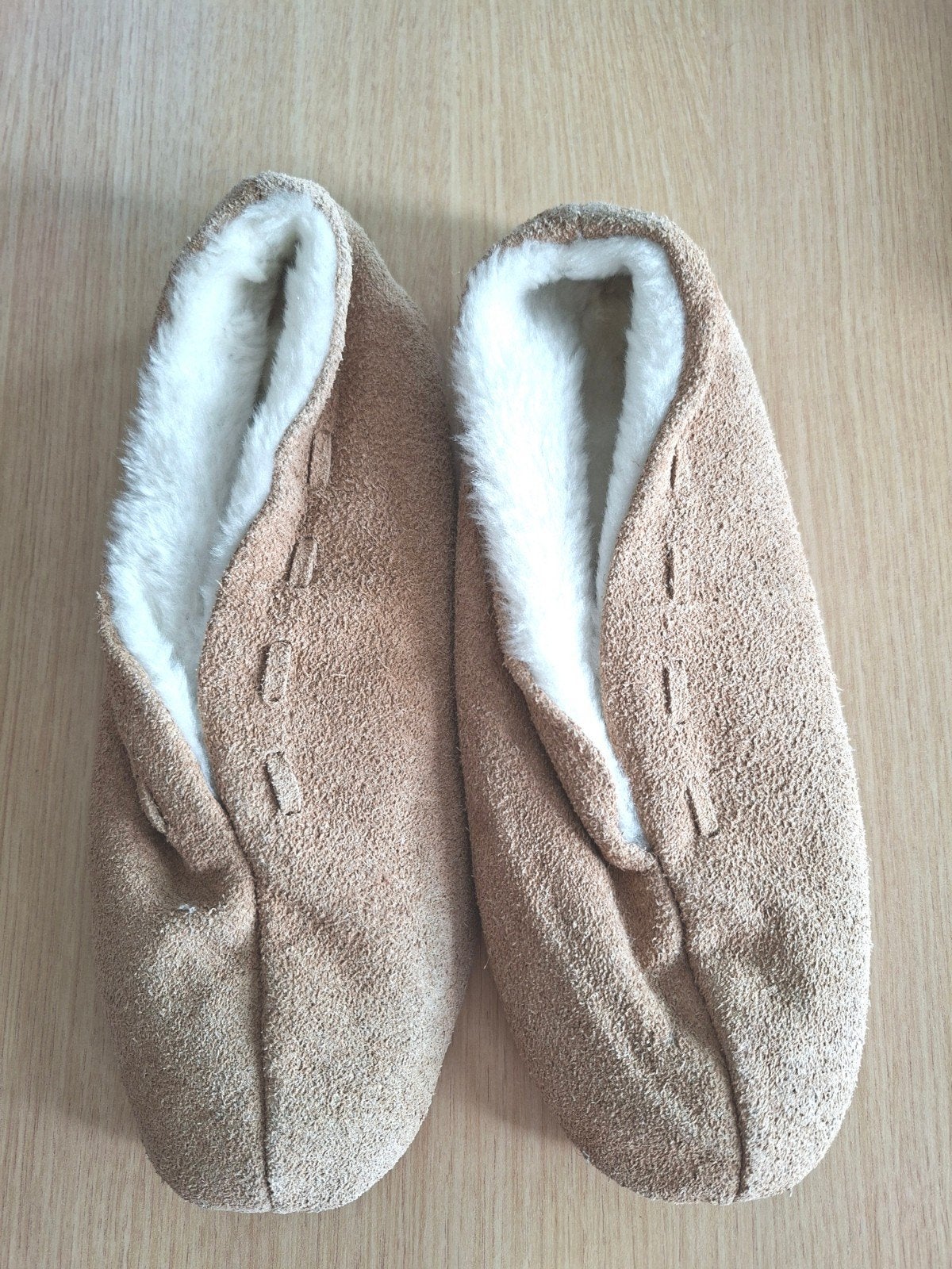 Spaanse sloffen/ pantoffels Maat 38., Vêtements | Femmes, Enlèvement ou Envoi, Brun, Pantoufles
