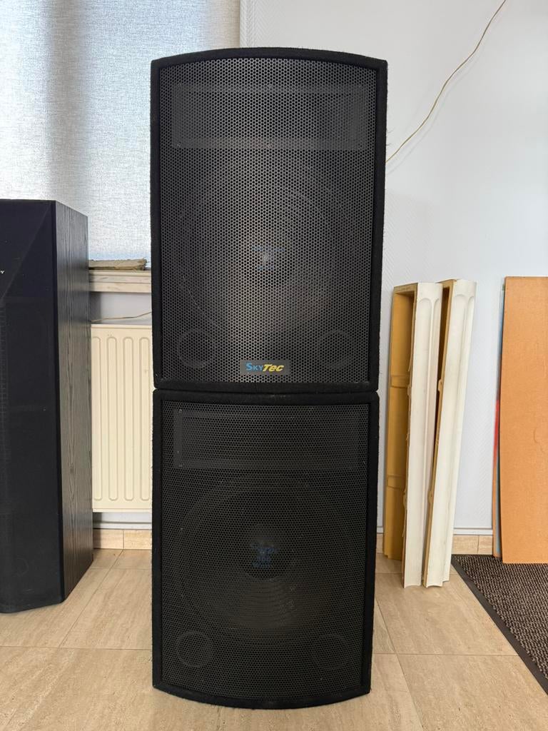 Speakers Skytec 300watt  (4 stuks!), Enlèvement, Utilisé, 120 watts ou plus, Autres marques