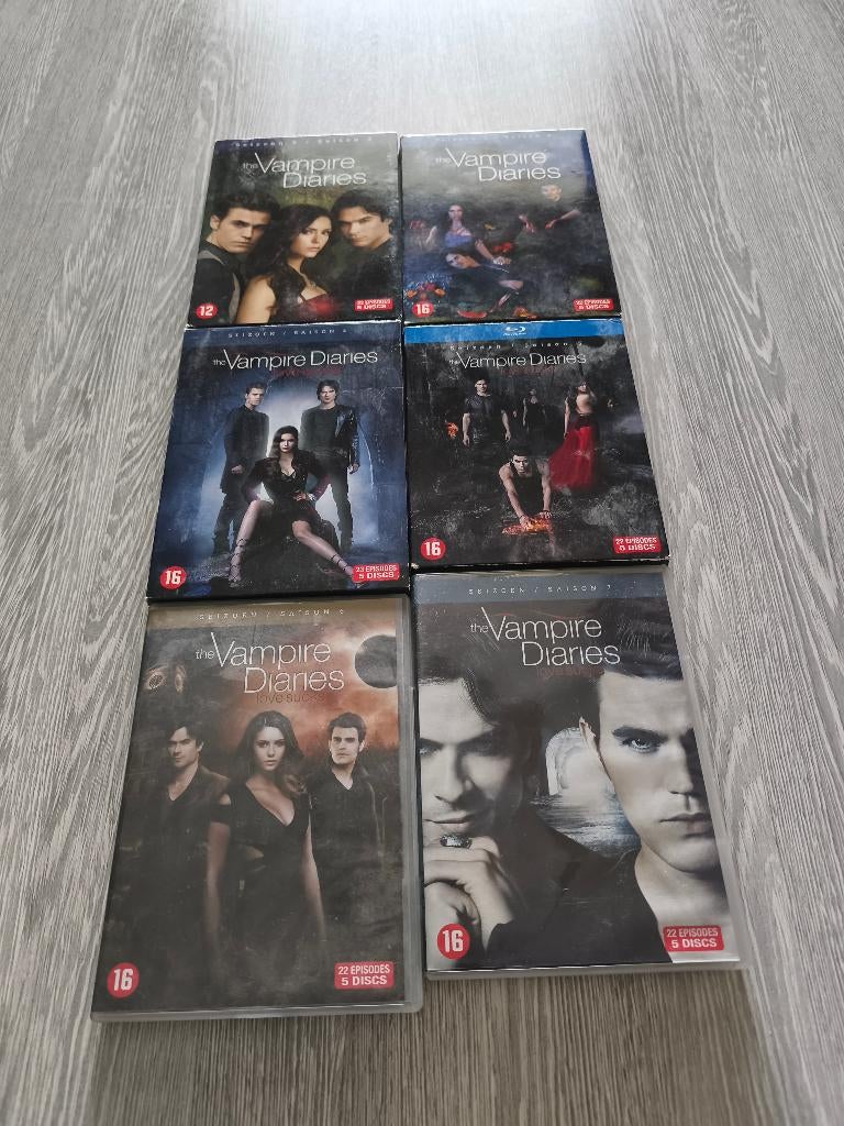 7 coffrets DVD Vampire Diaries., Vanaf 16 jaar, Ophalen of Verzenden, Zo goed als nieuw, Boxset