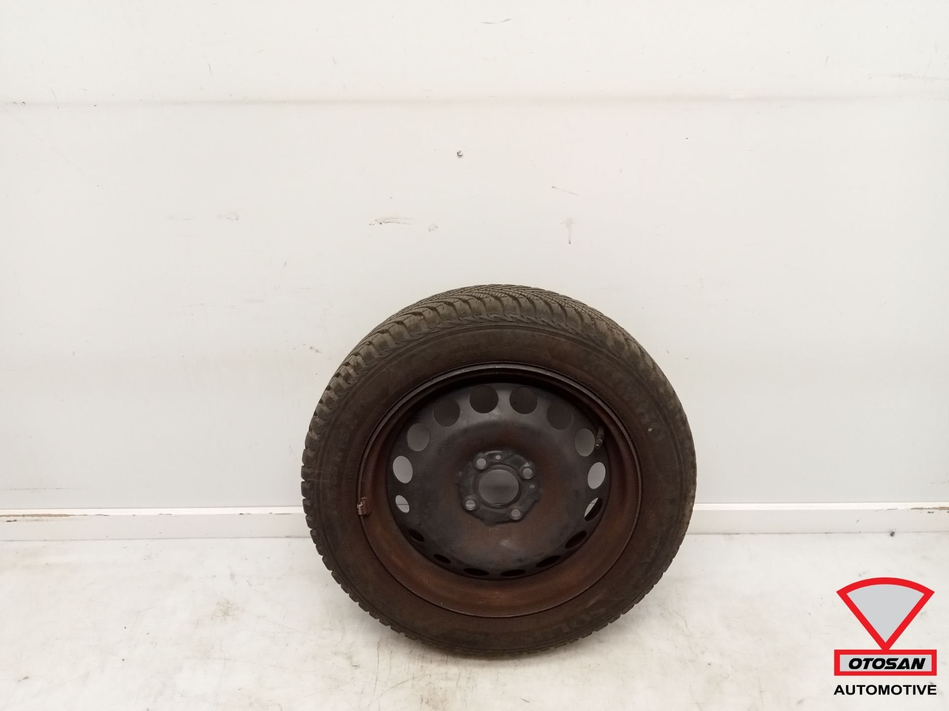 Jante de roue de secours 4x100 Kuhmo homecomer pour Smart 45, Mercedes-Benz AG, Utilisé, Mercedesstrasse 120
70372  Stuttgart, DE