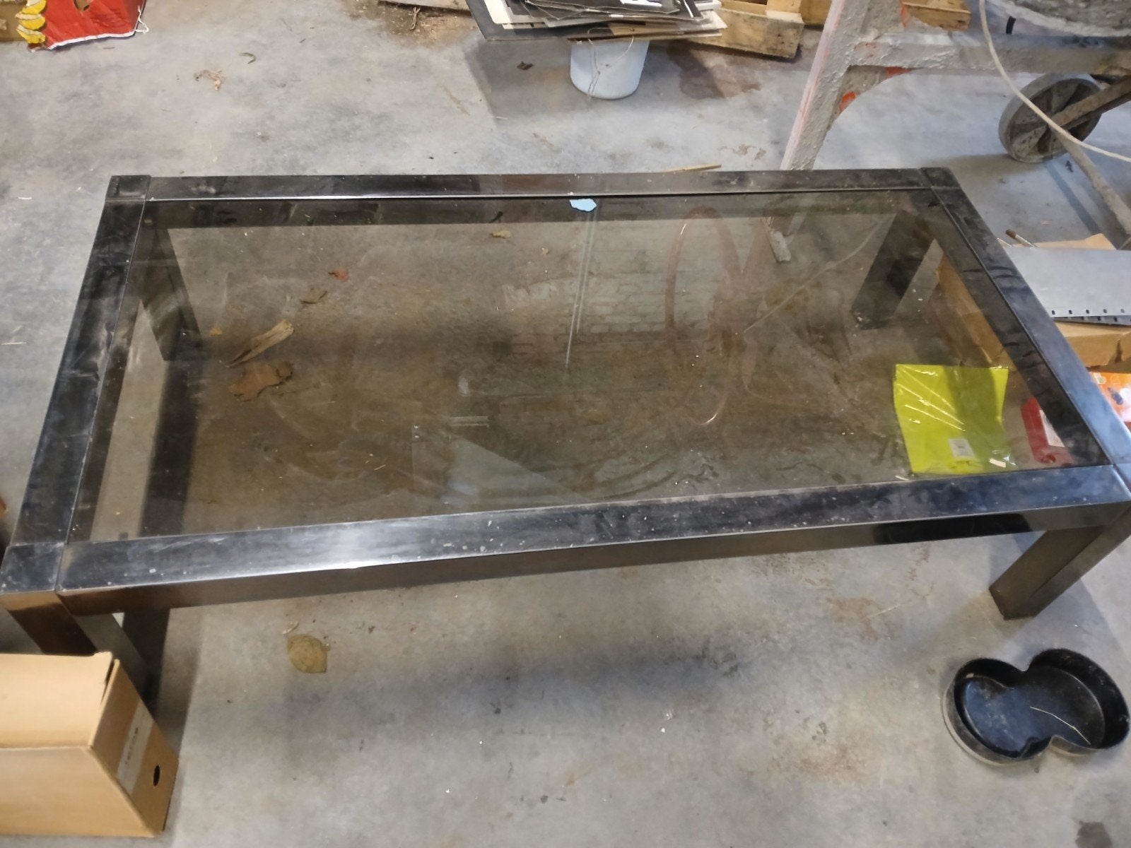 salontafel ijzer met glas op te kuisen, Ophalen