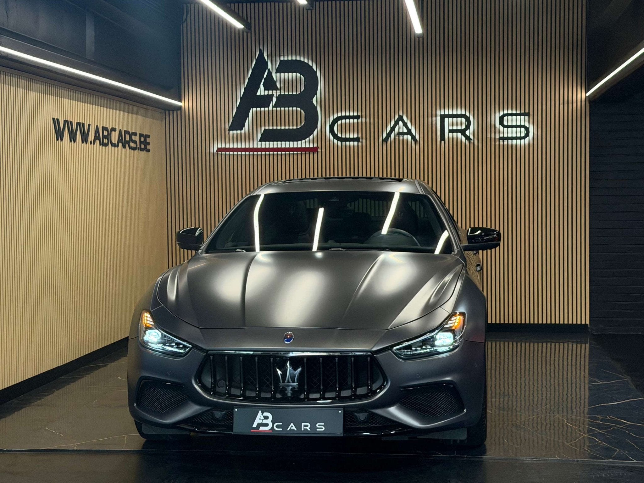 Maserati Ghibli 2.0E SPORT * GARANTIE 12 MOIS * 1 ER PROPRIE, Cuir, Argent ou Gris, Achat, Entreprise