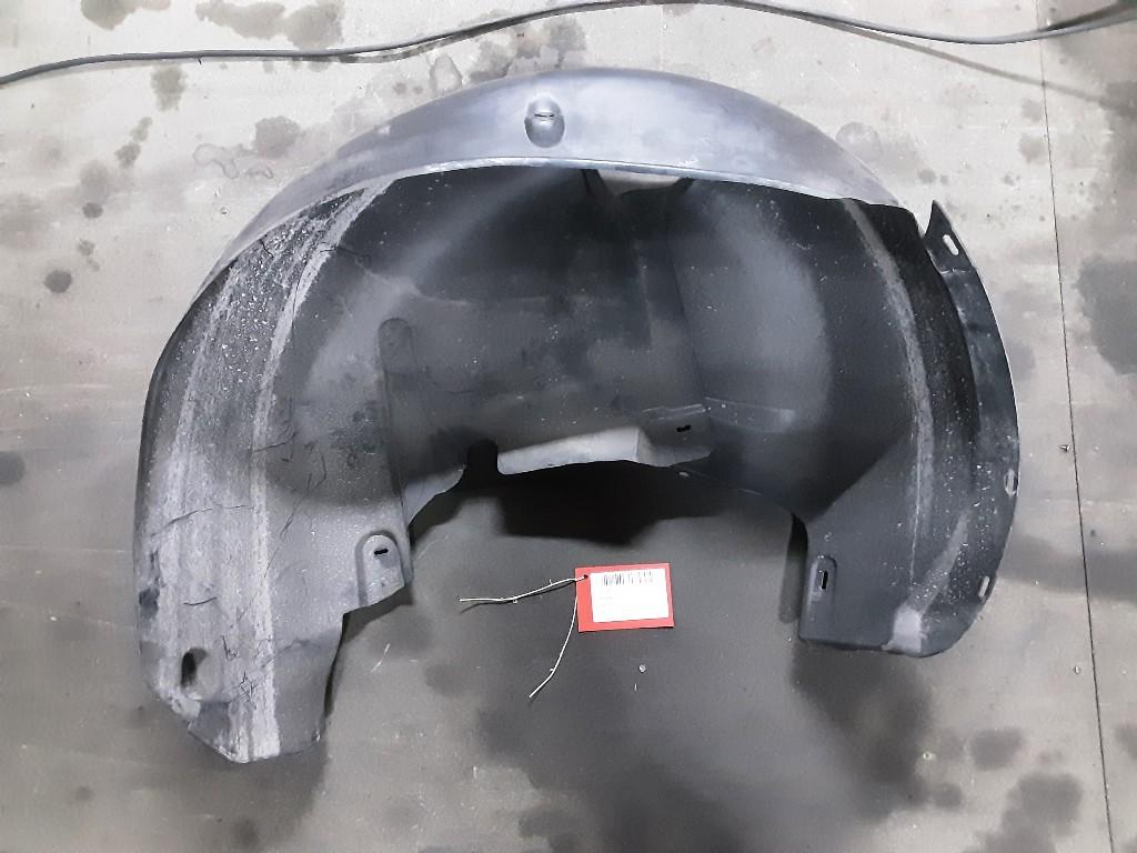 BINNENSPATSCHERM LINKS ACHTER Golf IV Variant (1J5), Gebruikt, Volkswagen, Mevr. I. Hauben, Spatbord