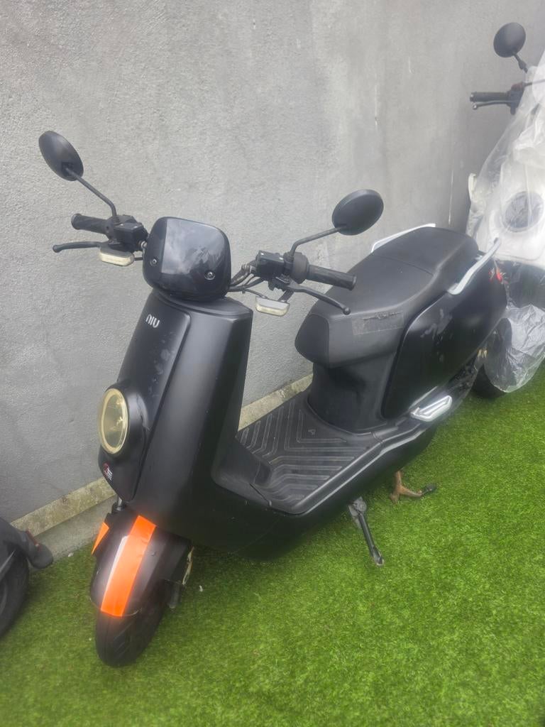 Classe B de Niu N1S, Vélos & Vélomoteurs, Vélomoteurs & Scooters bridés, Enlèvement ou Envoi