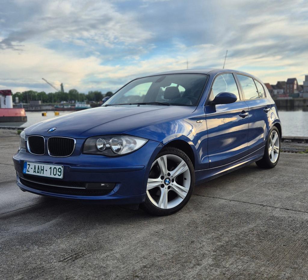 Bmw 1 serie/1.6 Benzine/152.000km/Airco/Gekeurd voor verkoop, Auto's, BMW, Zwart, 4 cilinders, Bedrijf, 5 deurs