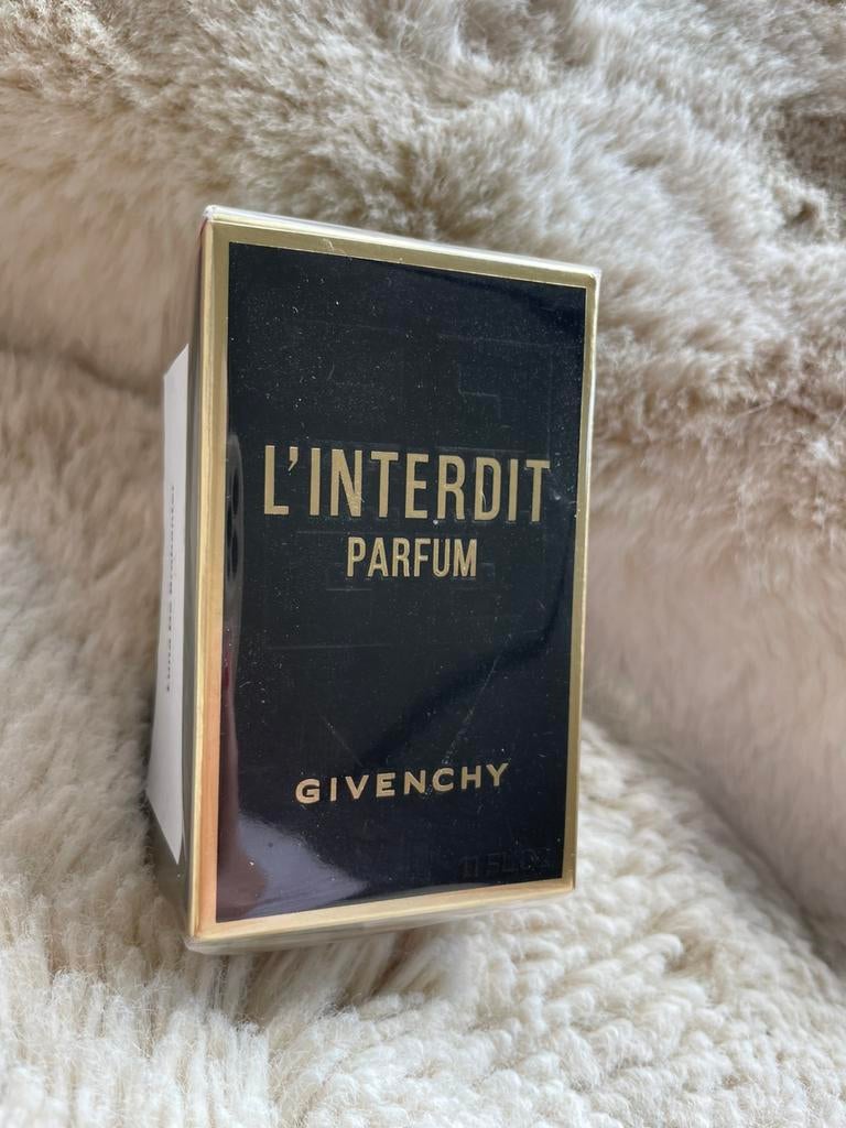 Parfum Givenchy l'interdit 35 ml nouveau, scellé 95€, Bijoux, Sacs & Beauté, Beauté | Parfums, Neuf, Enlèvement ou Envoi