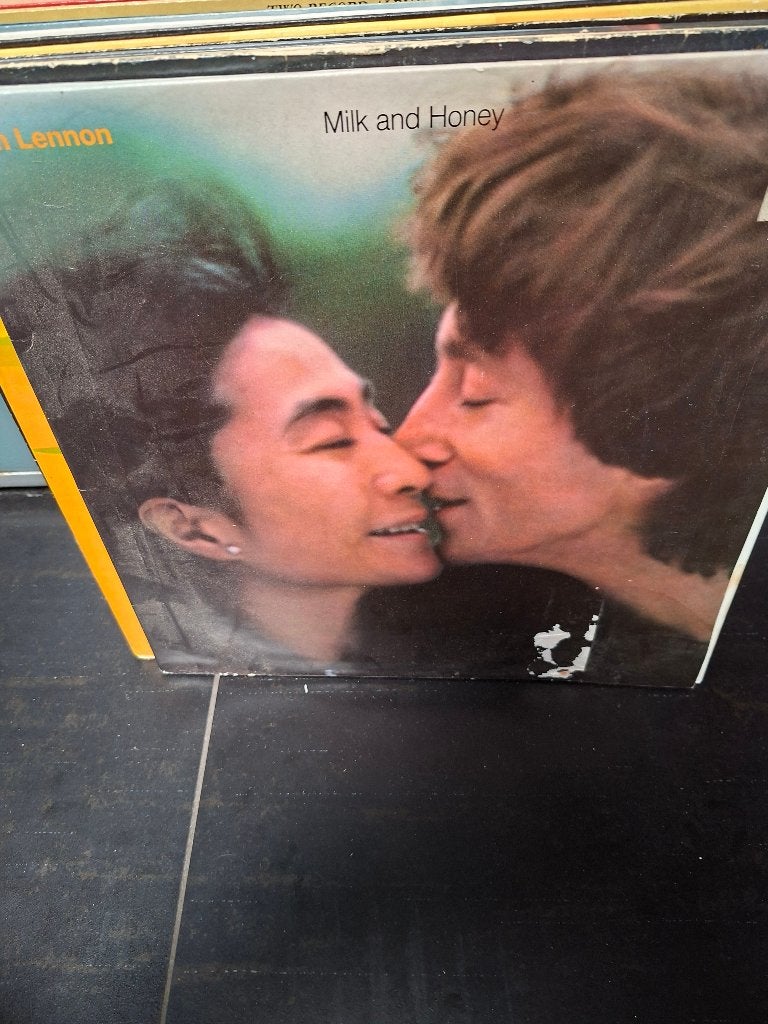 lp - john lennon - milk and honey, Fotohoes, LP, Gebruikt, Pop