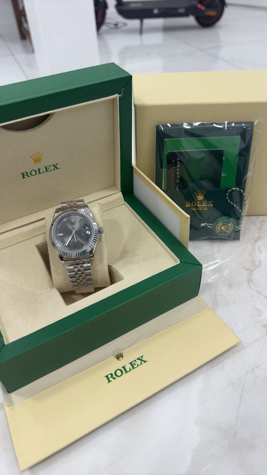Montre Rolex - argenté/acier - complète avec boîte, Rolex, Enlèvement ou Envoi, Acier, Neuf
