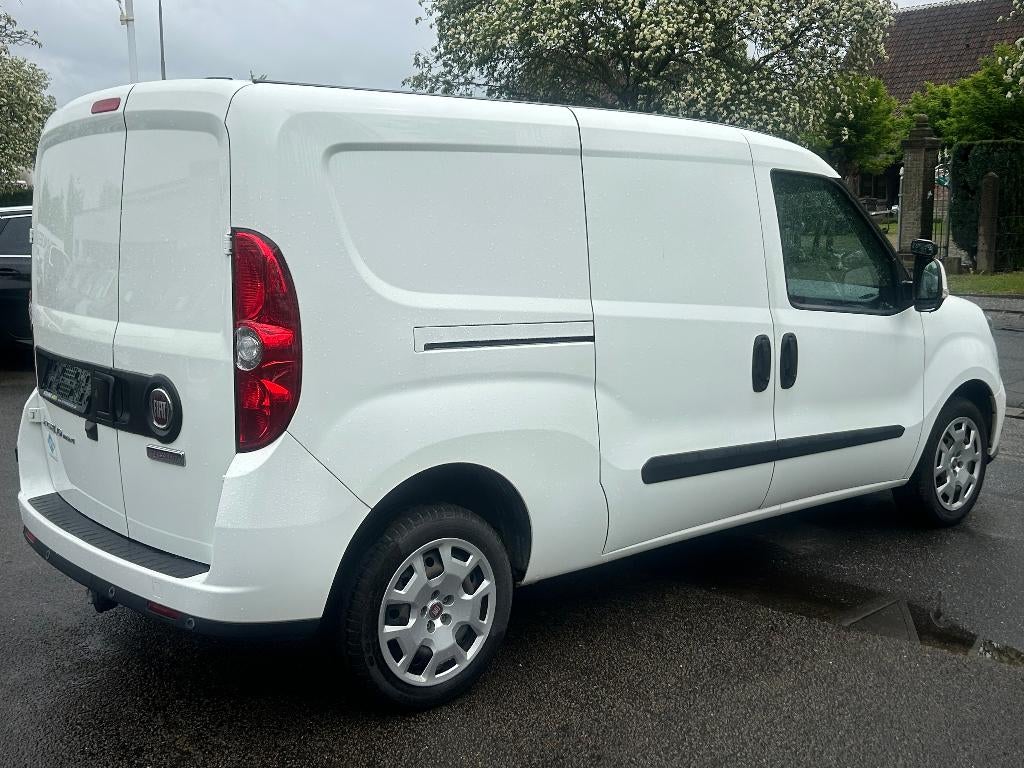Fiat Doblo 1.4i, 2019, 97.960km, Airco, Camera, Cruise Ctrl., Auto's, Voorwielaandrijving, Stof, Euro 6, 4 cilinders