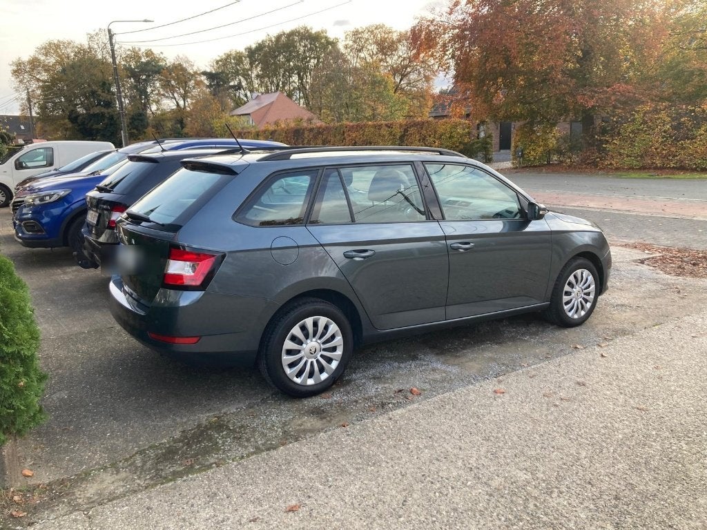 Skoda Fabia Style, Autos, Argent ou Gris, Achat, Euro 6, Boîte manuelle