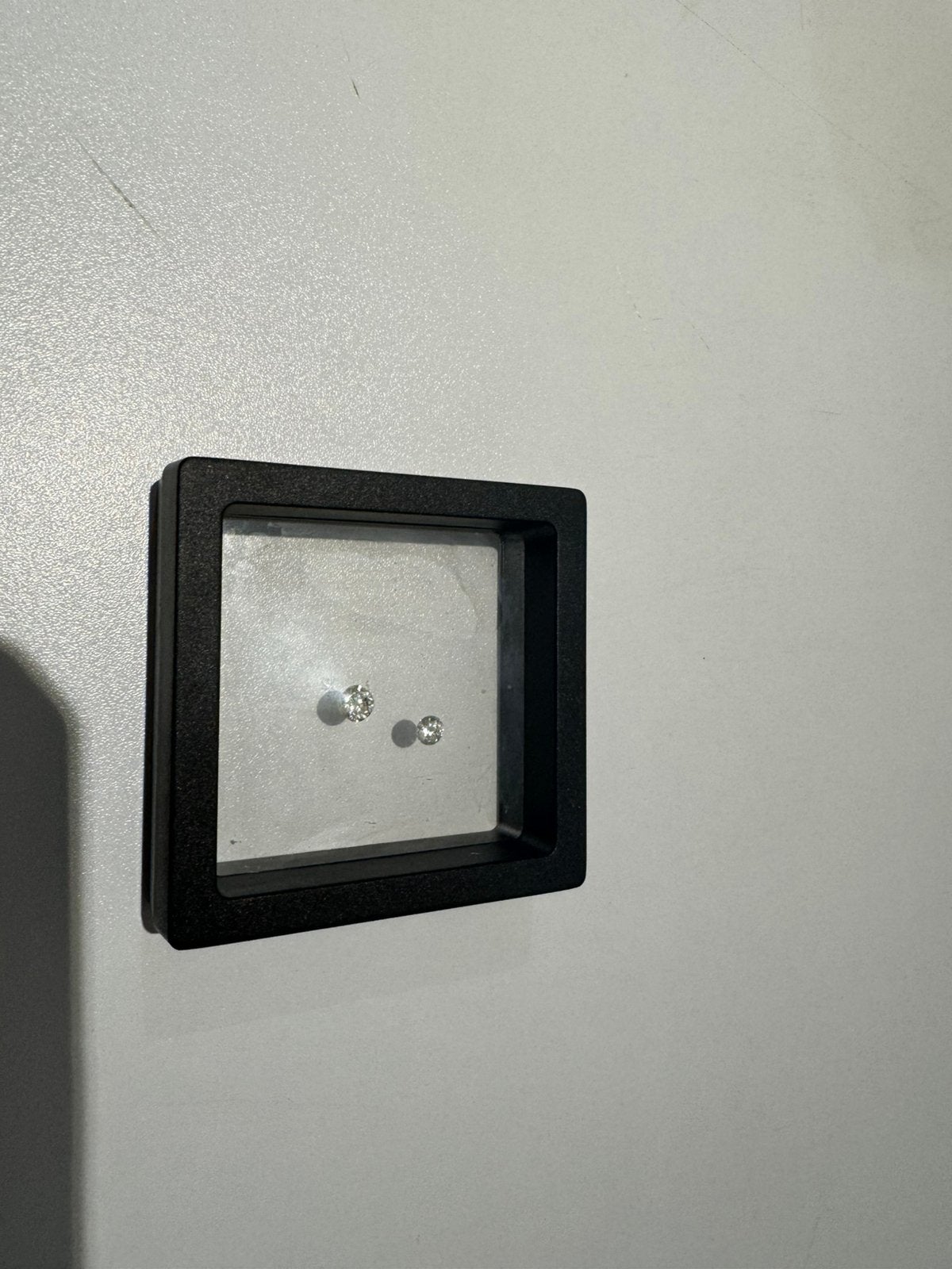 Diamant naturel, Enlèvement ou Envoi, Comme neuf
