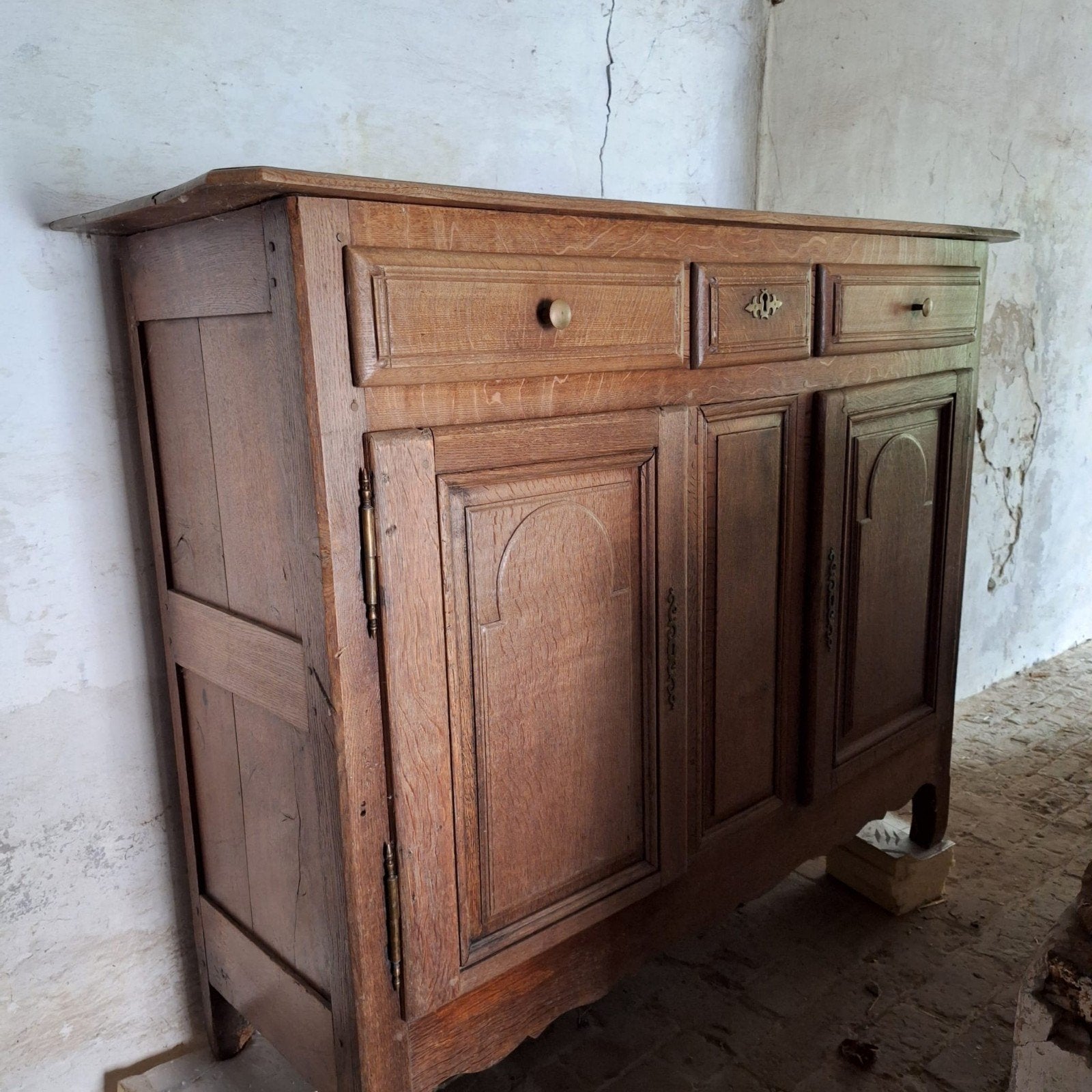 Grote eikenhouten dressoir kast, Ophalen