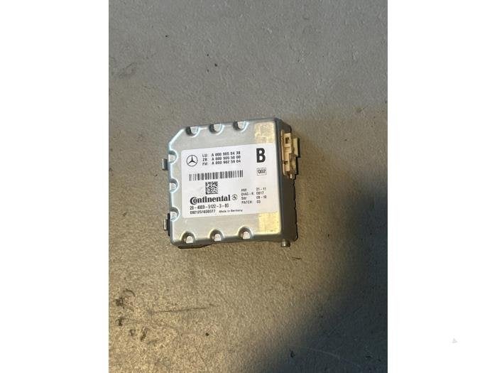 Module caméra d'un Mercedes E-Klasse, Autos : Pièces & Accessoires, Électronique & Câbles, Mercedes-Benz, Utilisé, 3 mois de garantie