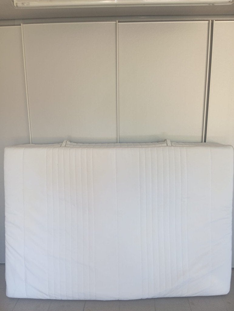Matras 140x200 cm, Huis en Inrichting, Slaapkamer | Matrassen en Bedbodems, Ophalen, 140 cm, Zo goed als nieuw, Twijfelaar