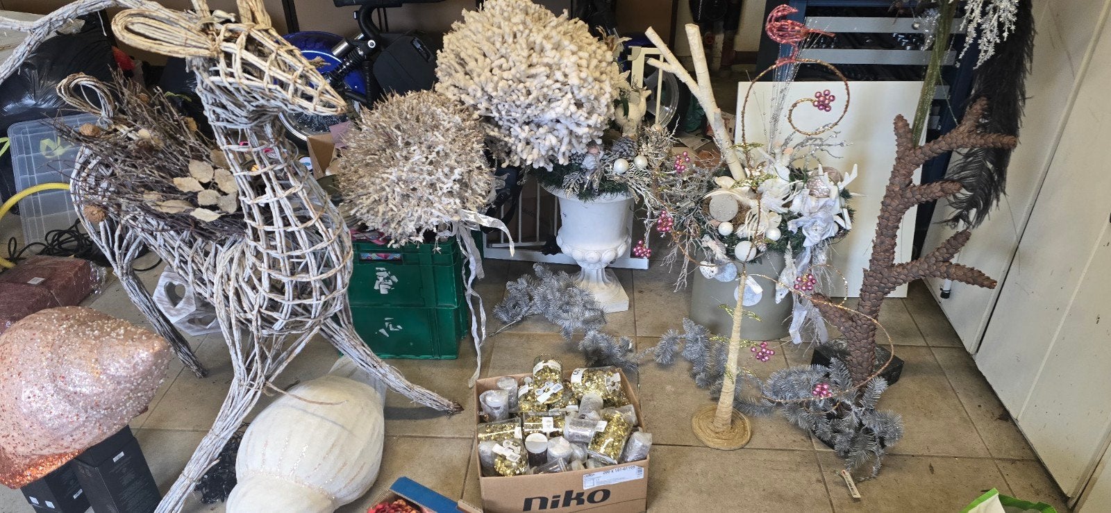 Goodwill, verschillende objecten., Ophalen