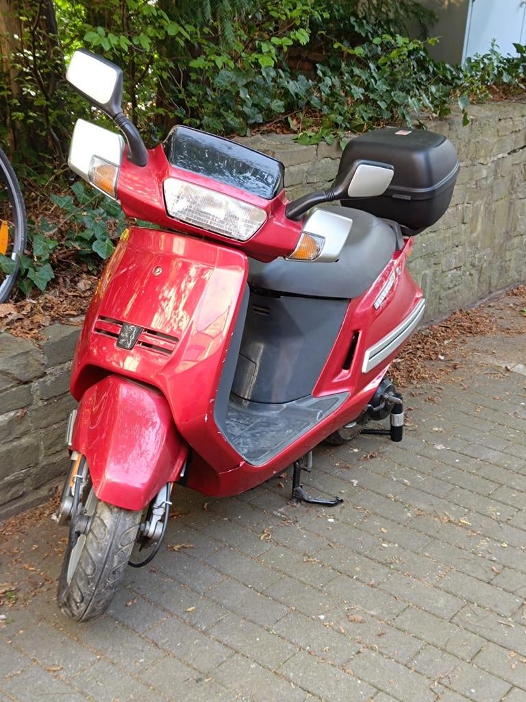 Scooter Peugeot sv50 oldtimer (disponible), Fietsen en Brommers, Snorfietsen en Snorscooters, Peugeot