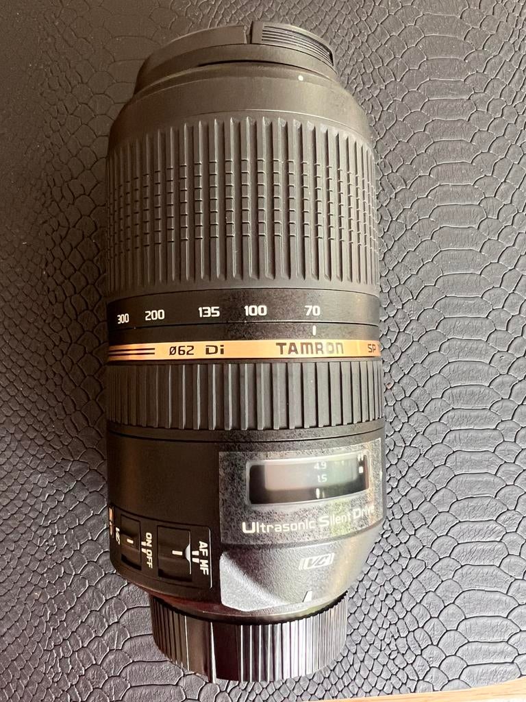 Tamron lens 70-300mm F/4.5-6.3 Di III RXD, TV, Hi-fi & Vidéo, Photo | Lentilles & Objectifs, Enlèvement, Comme neuf