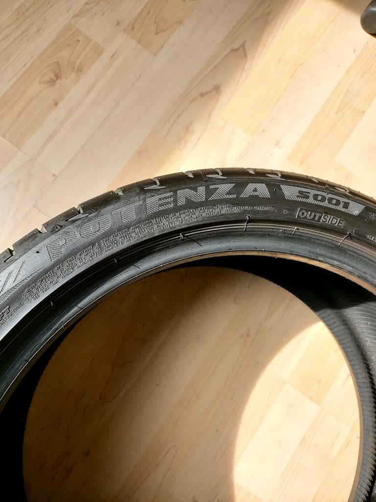 2  Banden bridgestone potenza  245 35 18 rft, Ophalen