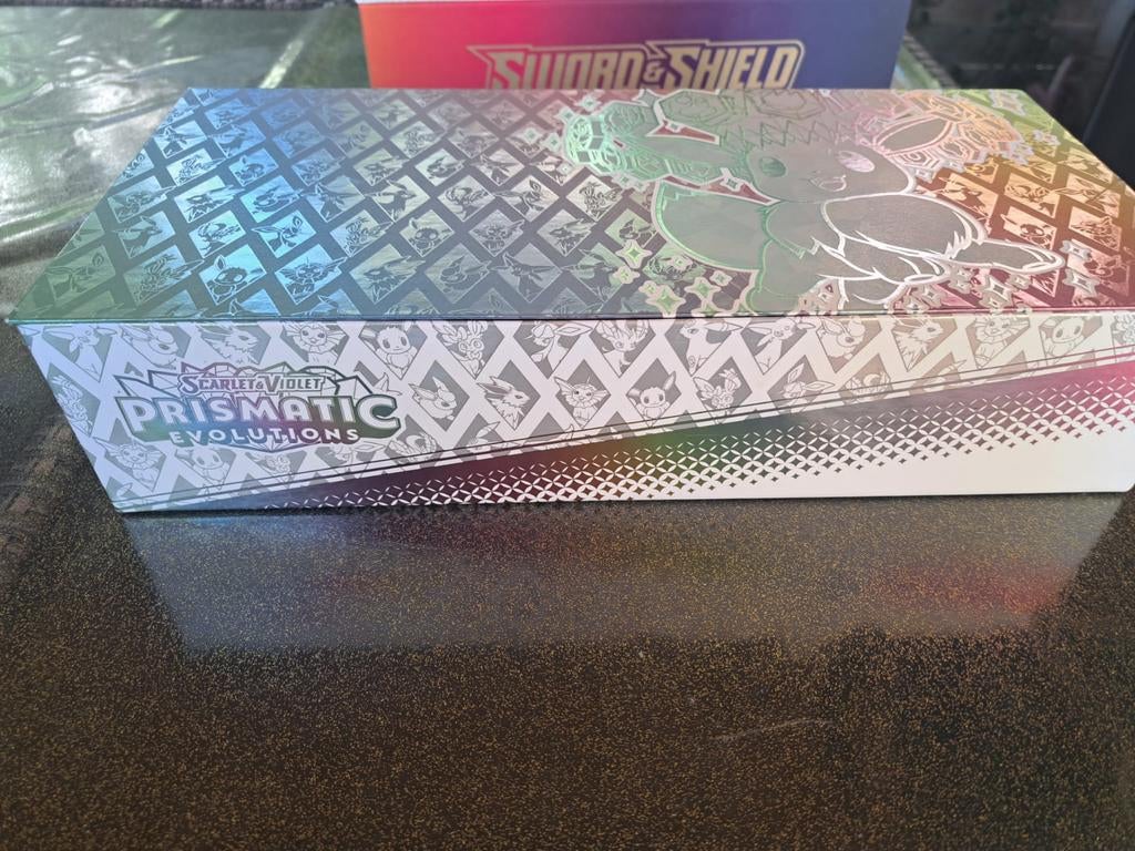 Pokemon prismatic Evolutions, Ophalen, Booster