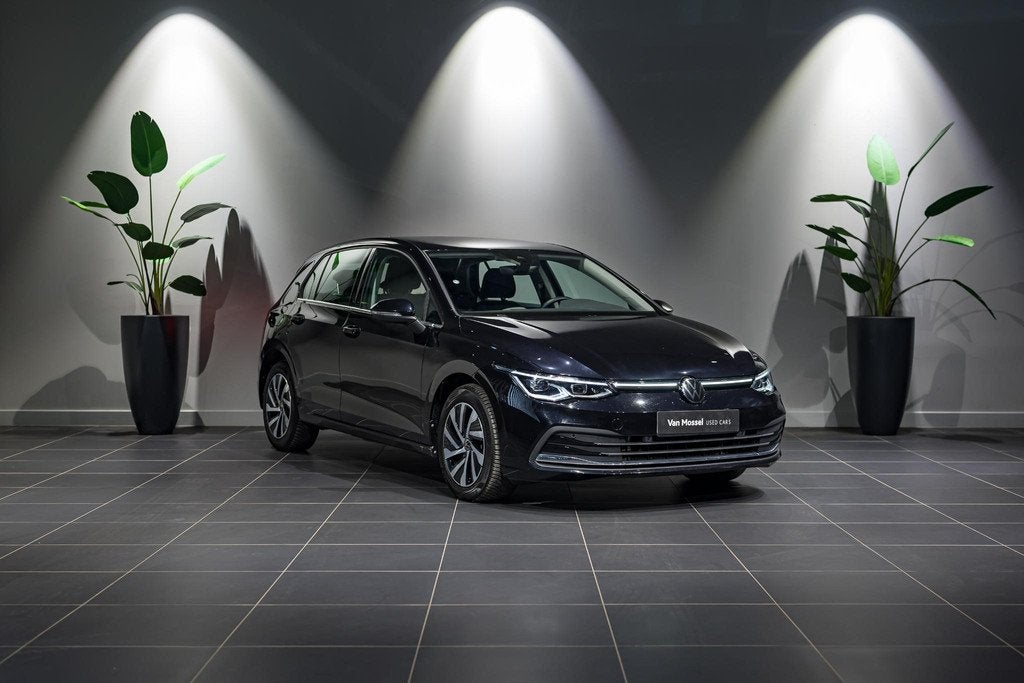 Volkswagen Golf 1.4 eHybrid Style Business DSG MASSAGZETELS, Gebruikt, 4 cilinders, Zwart, Plug-in hybride
