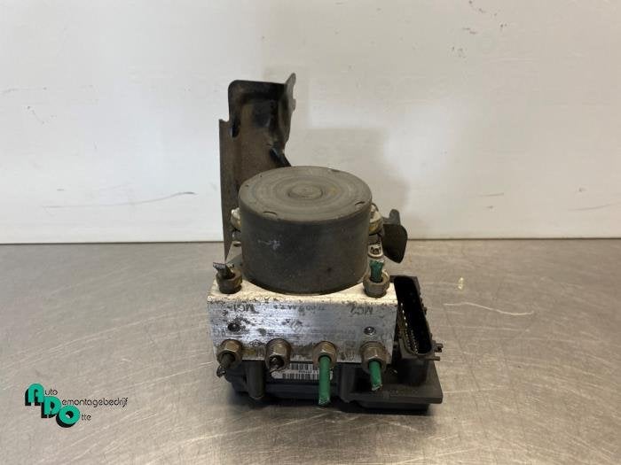 Pompe ABS d'un Renault Modus (Modus 04-), Renault, -, 3 mois de garantie, Utilisé