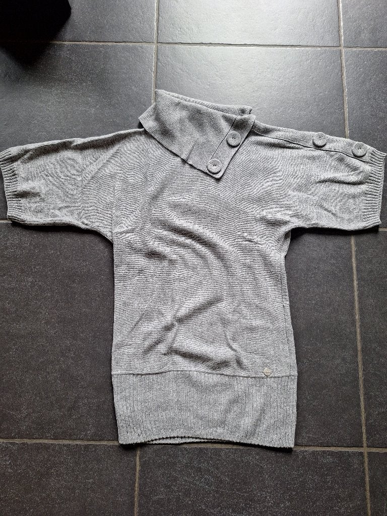 grijze trui Dakar met korte mouwen, Enlèvement ou Envoi, Porté, Taille 36 (S), Gris