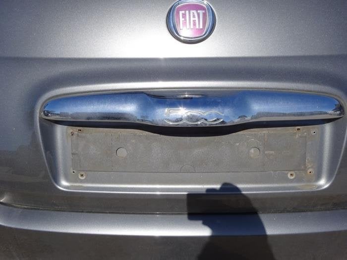 Moulure hayon d'un Fiat 500, Autos : Pièces & Accessoires, -, 3 mois de garantie, Utilisé, Fiat