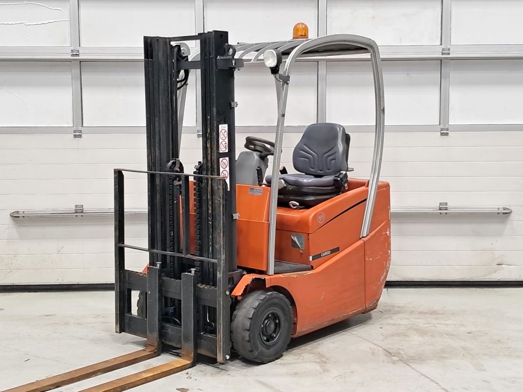 Linde C3E150R, Articles professionnels, Machines & Construction | Chariots élévateurs & Transport interne, 1000 à 2000 kg, Électrique