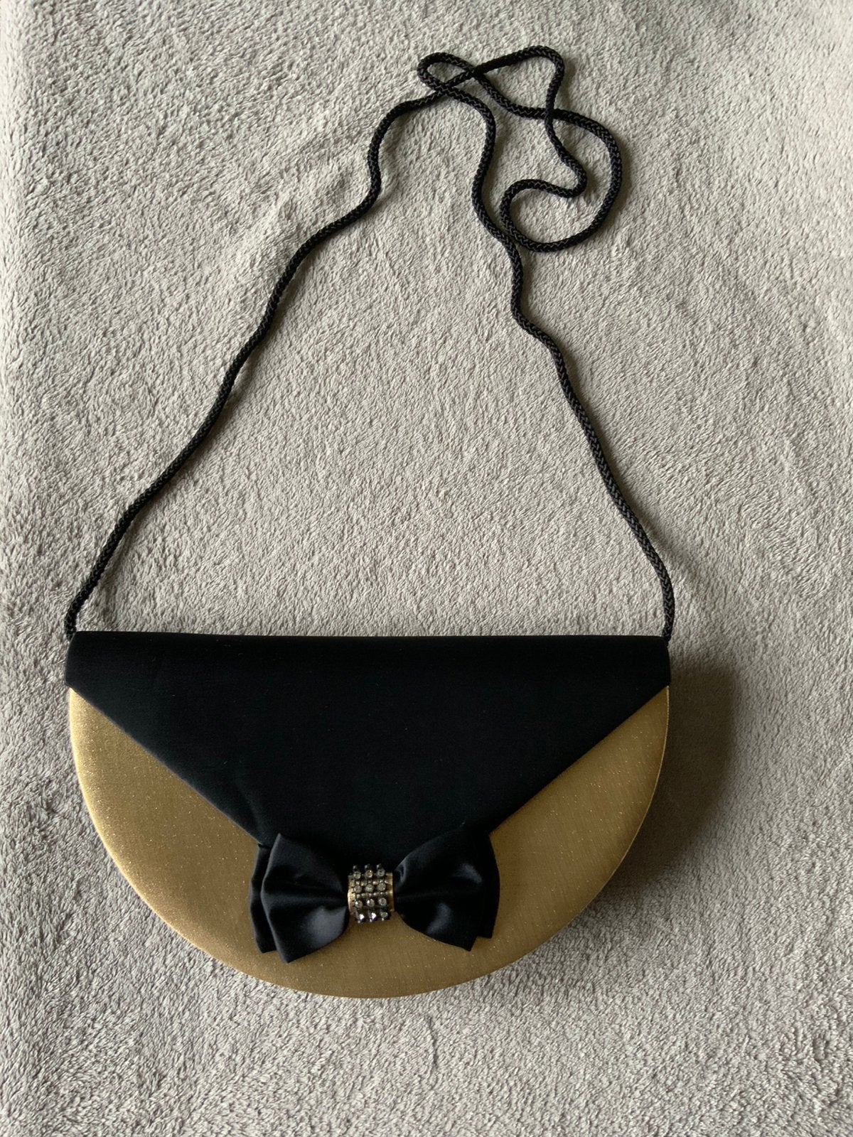 Sac de cérémonie, Bijoux, Sacs & Beauté, Sacs | Sacs à bandoulière, Enlèvement, Comme neuf