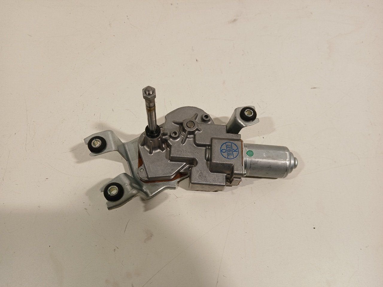 Ruitenwissermotor achter BMW 1 serie, Auto-onderdelen, Onderdelen@venauto.nl, Van der Ven Autorecycling B.V., Gebruikt, Ettenseweg 76, 4706 PB Roosendaal, The Netherlands