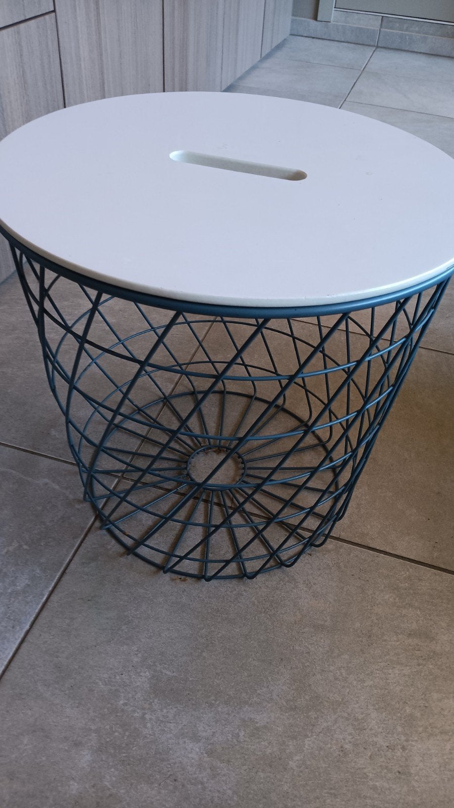 Opbergtafel, Ophalen