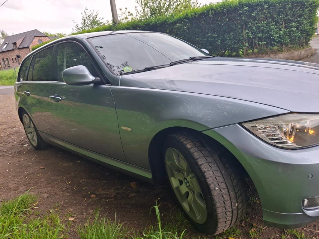 BMW Break Touring E90 2013 Euro 5, Auto's, BMW, Euro 5, Particulier, Onderhoudsboekje, Te koop