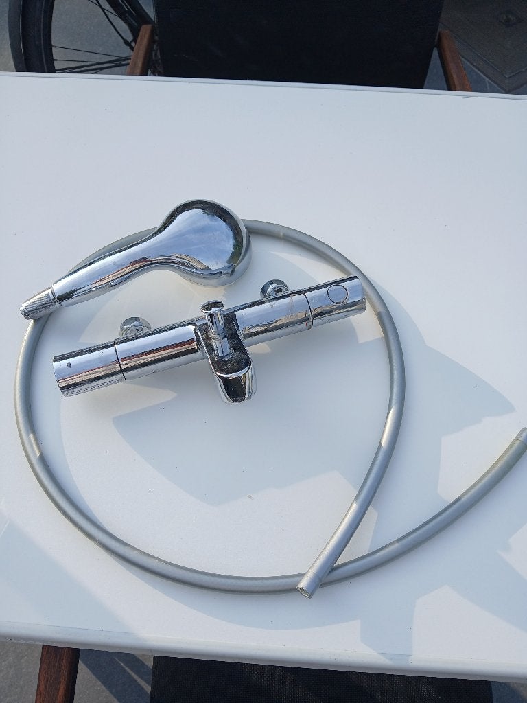 Thermostatische bad/douche kraan, Ophalen, Zo goed als nieuw, Chroom, Bad