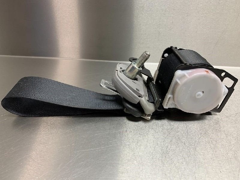 CEINTURE DE SECURITE ARRIERE DROITE Toyota iQ, Utilisé, Toyota