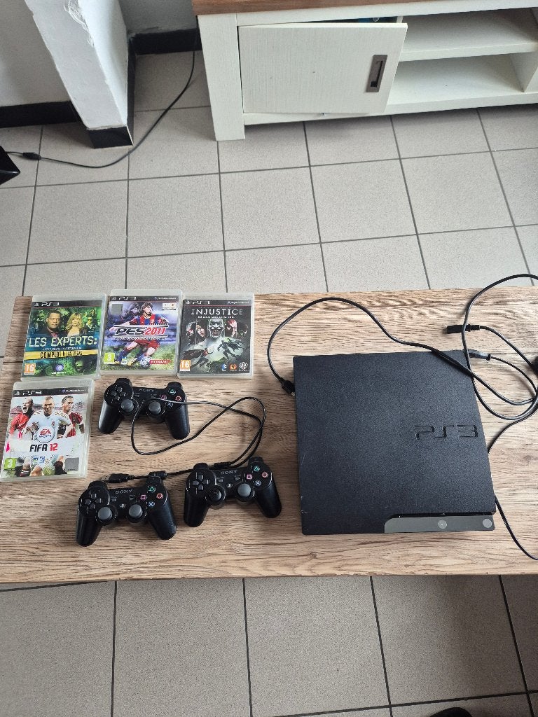 Ps3 met 3 controllers en 5 games, Games en Spelcomputers, Ophalen, Gebruikt
