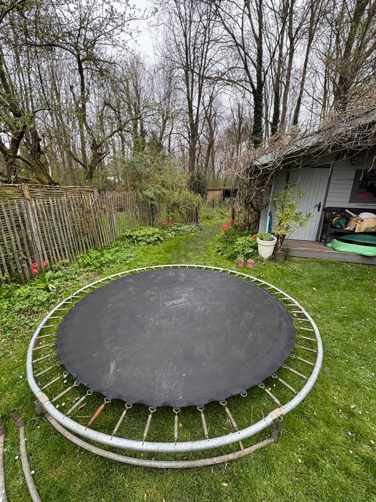 Gratis trampoline, Ophalen, Zo goed als nieuw