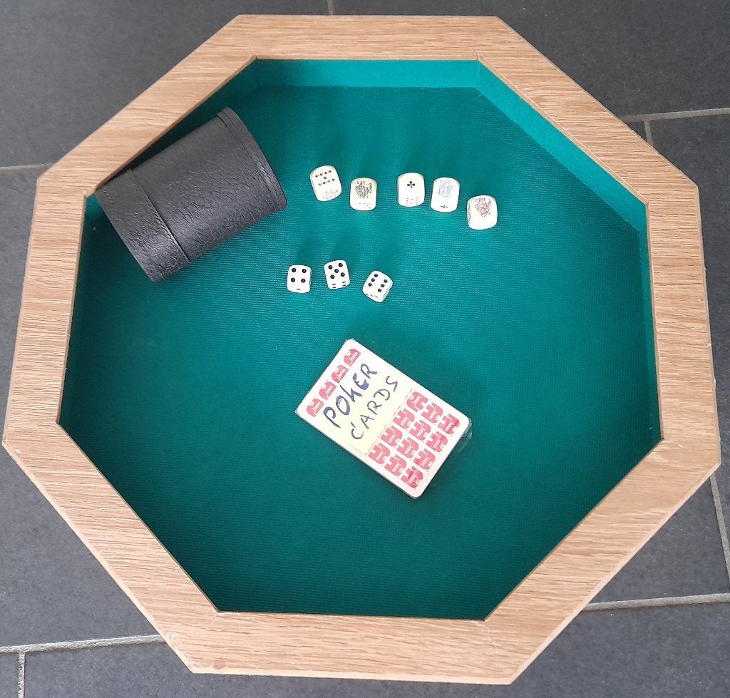 JEU de 421, Hobby & Loisirs créatifs, Jeux de société | Jeux de plateau, Enlèvement ou Envoi, Comme neuf