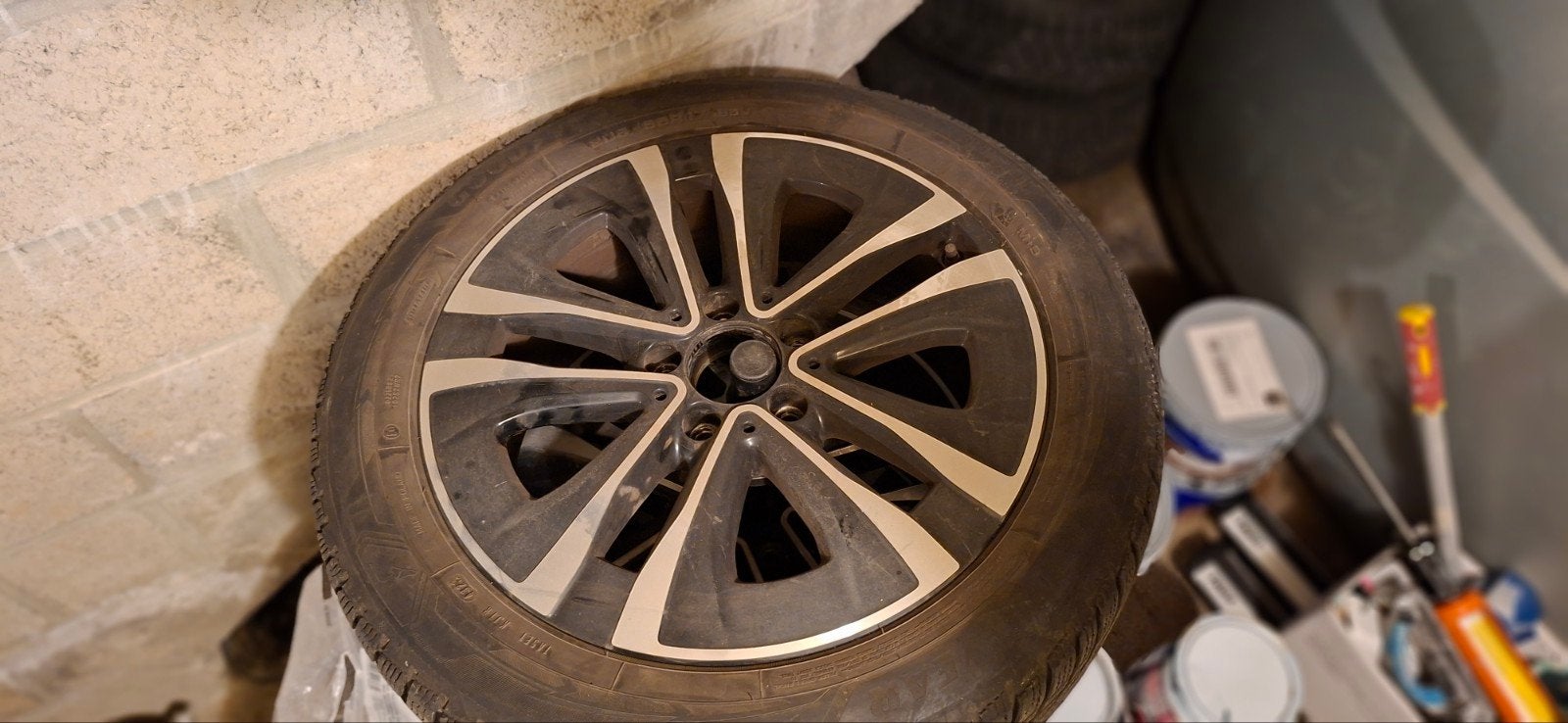 4 roues hiver Mercedes CLA – Jantes origine 17" – Goodyear, Pneus hiver, Véhicule de tourisme, 205 mm, Enlèvement