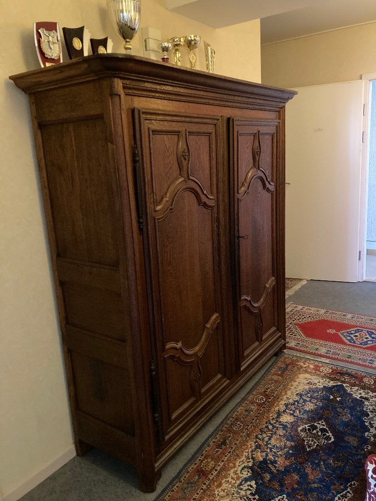 Armoire basse ancienne deux portes, Enlèvement, Utilisé