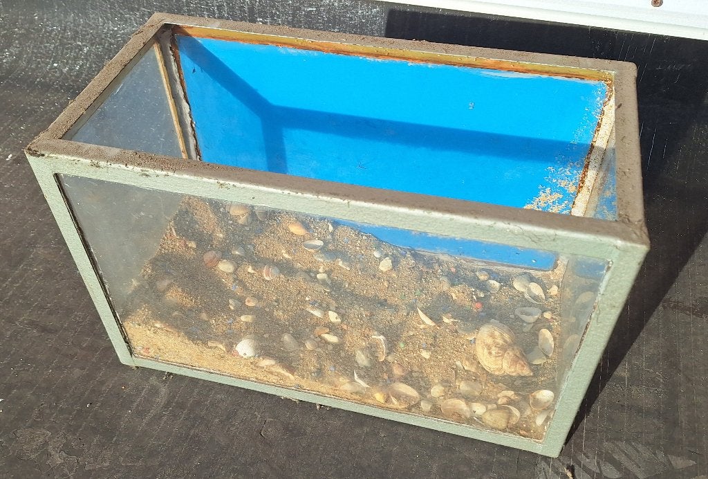petit aquarium vintage à cadre métallique, Animaux & Accessoires, Enlèvement, Utilisé, Aquarium vide