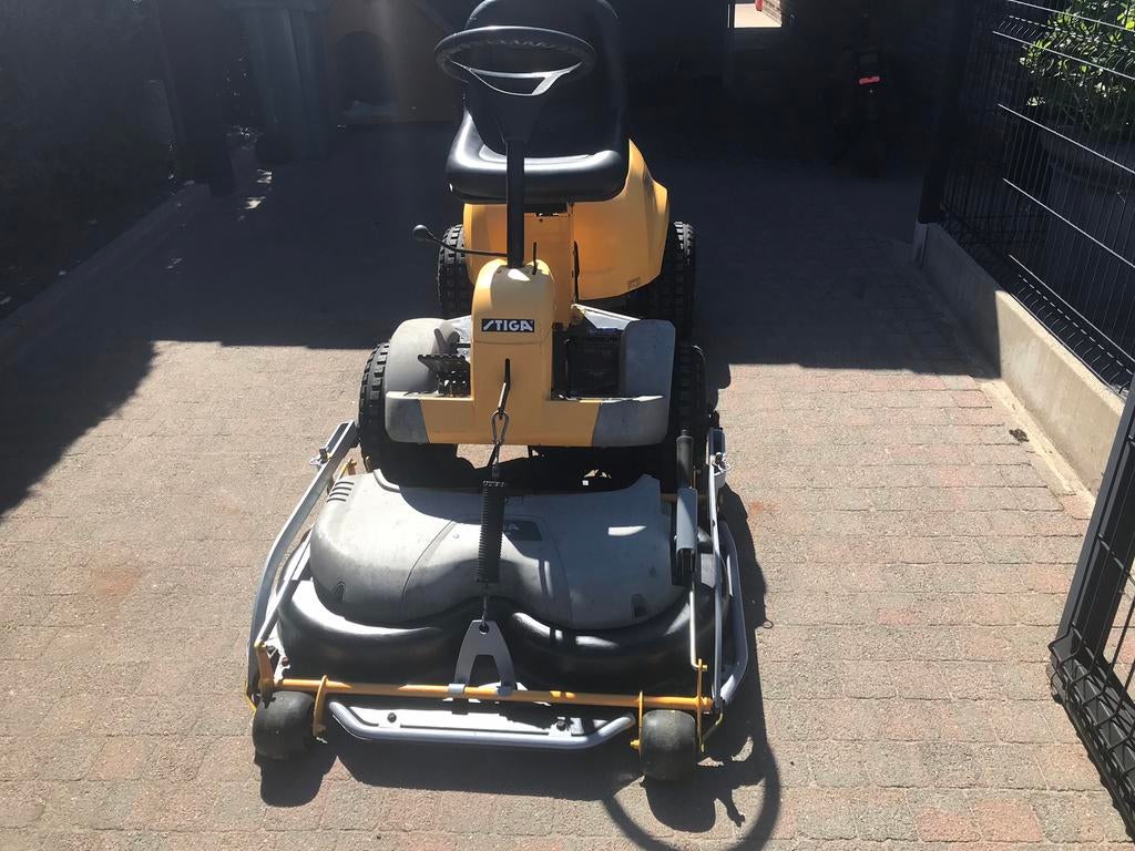 Zitmaaier stiga compact silent, Ophalen, Zo goed als nieuw, Mulchfunctie, 90 tot 120 cm