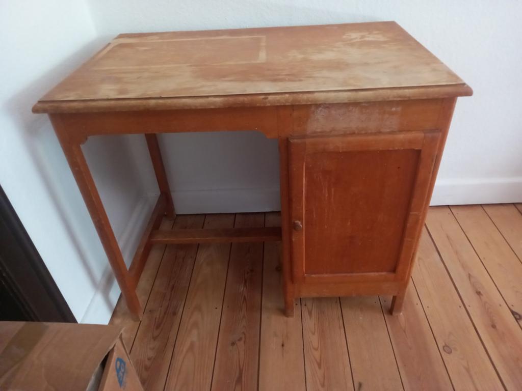 Ancien bureau gratuit, Enlèvement