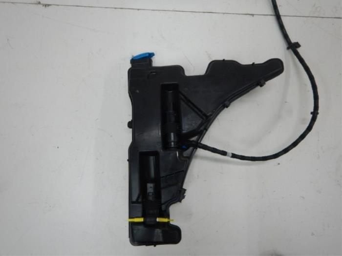 Audi A4 Ruitenvloeistof Tank RVS KLS, Enlèvement ou Envoi, Utilisé