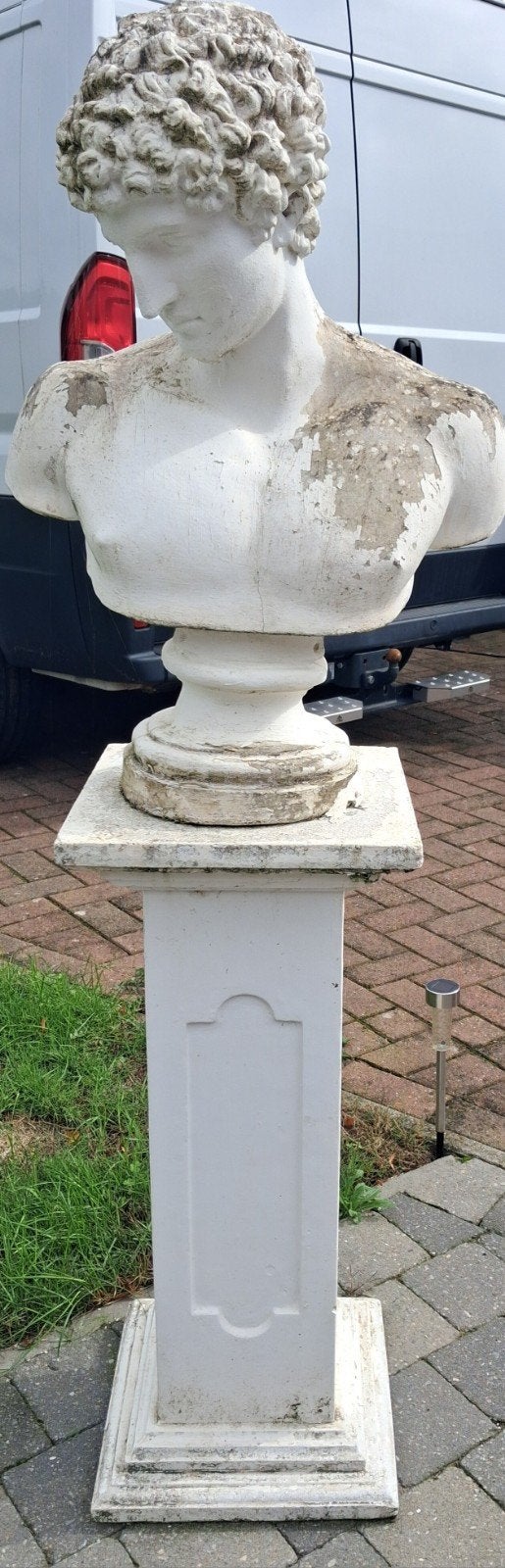 ZUIL MET HOOFD VAN BETON, Tuin en Terras, Ophalen, Beton