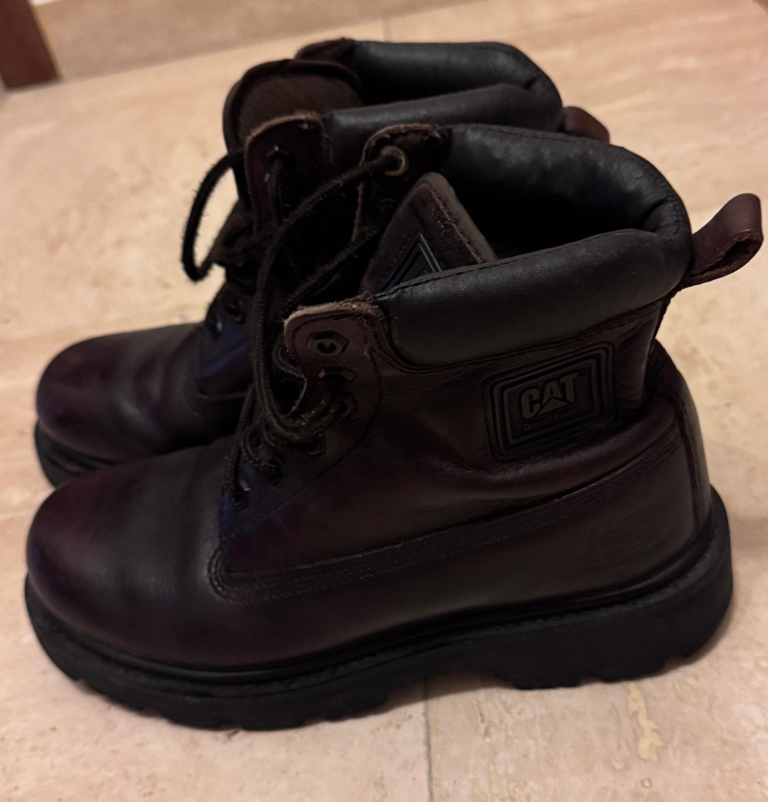 Cat veterboots alleen cach bij afhalen, Ophalen, Zo goed als nieuw