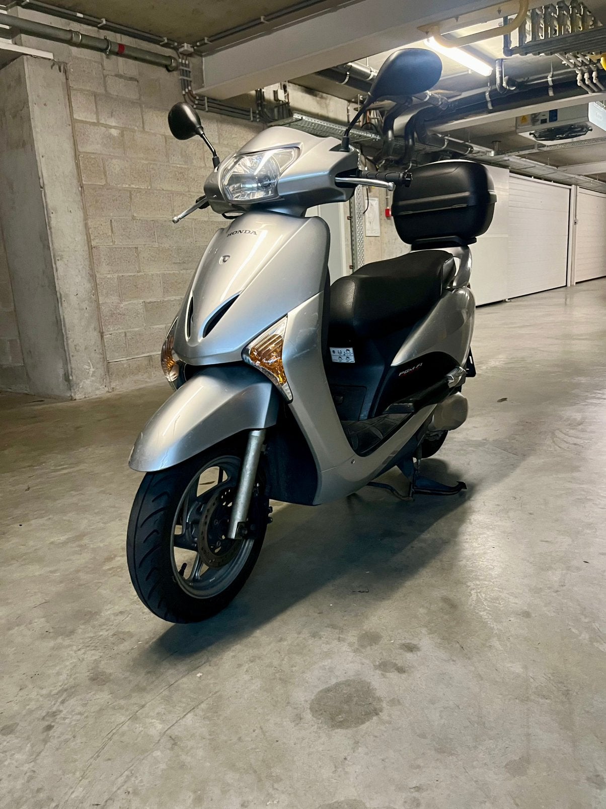 Honda lead, Particulier