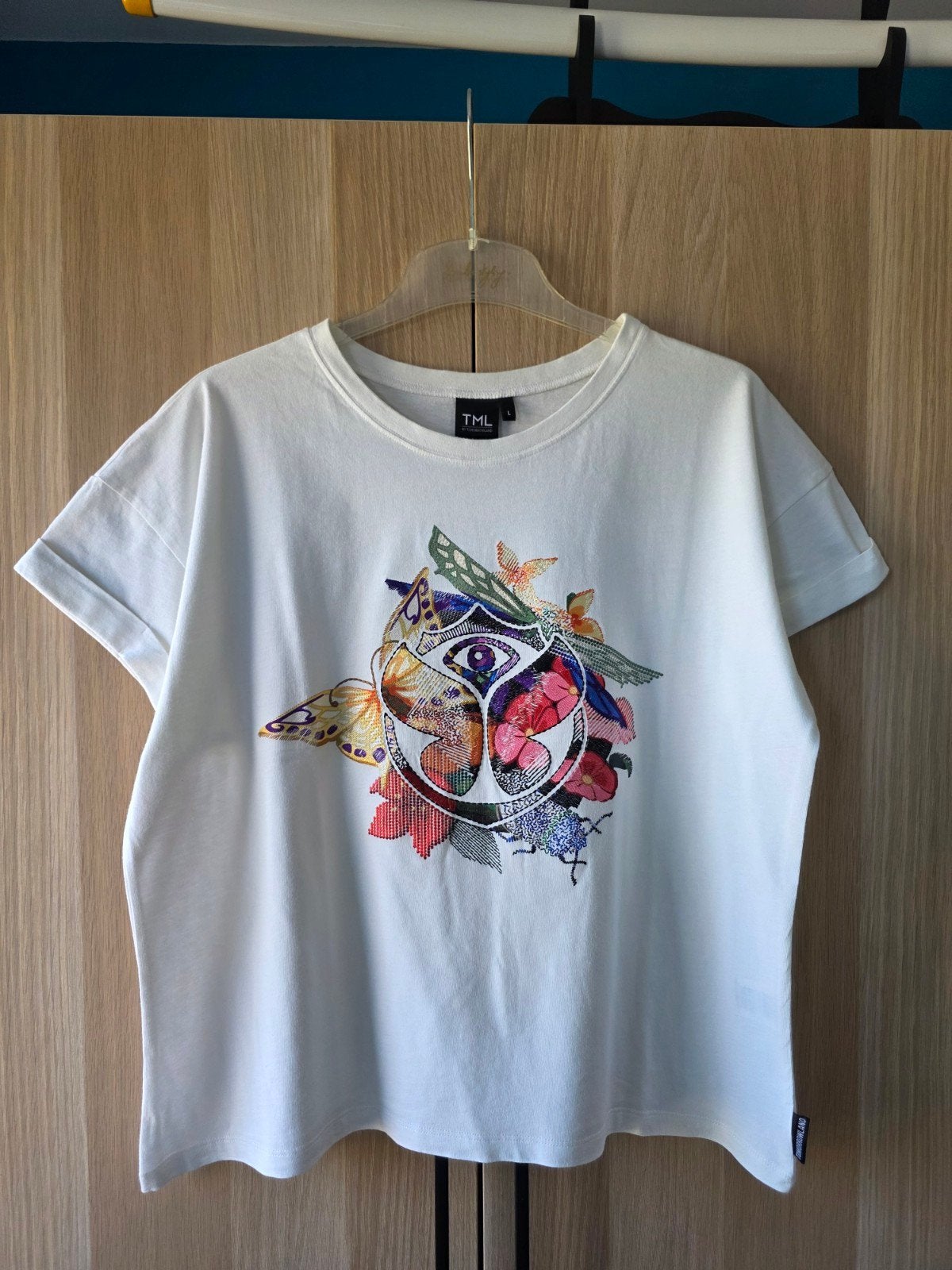 Tomorrowland TML Dragonfly logo Tee, Meerkleurig, Maat 42/44 (L), Ophalen of Verzenden, Zo goed als nieuw