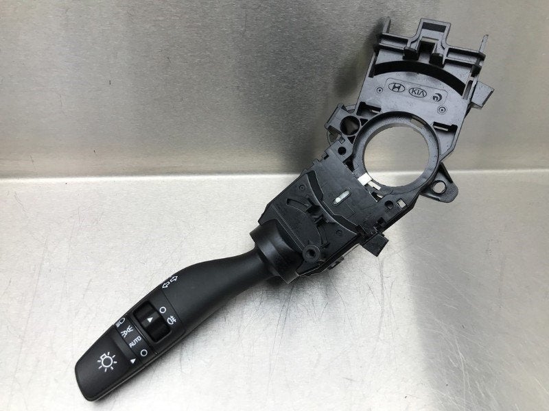 LICHTSCHAKELAAR Kia Carens IV (RP) (|299119105|), Gebruikt, Kia