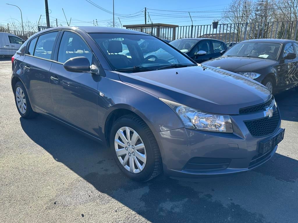Chevrolet Cruze à hayon 1.6i, Autos, Entreprise, Boîte manuelle, 5 portes, Cruze